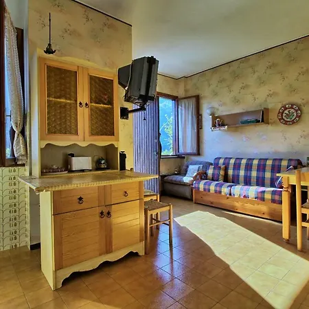 Lake Como Valley View Apartment *
